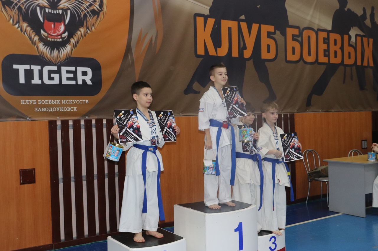 21 января 2024г на базе СК"Ритм" прошёл Открытый турнир Заводоуковского ГО по всестилевому каратэ "Адреналин 2024".