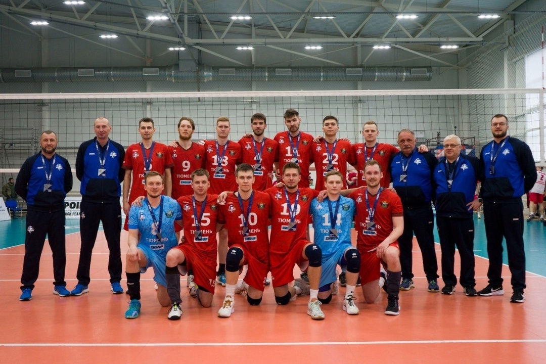 Суперфинал чемпионата России по волейболу среди мужских команд высшей лиги "А".(г. Тюмень) Суперфинал чемпионата России по волейболу среди мужских команд высшей лиги "А".(г. Тюмень)